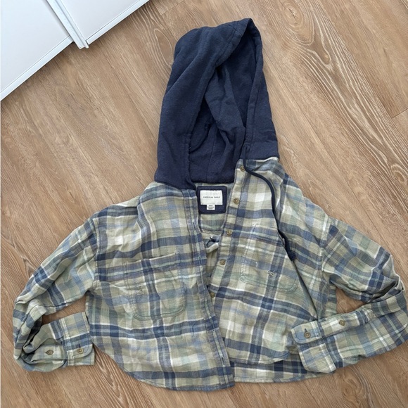 AMERICAN EAGLE PLAID CROPPED SWEATSHIRT - Picture 1 of 3